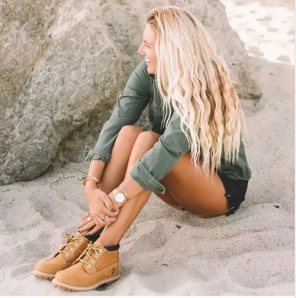 NWOB Timberland Nellie Waterpoof Chukka Boots Women's sz. 7.5